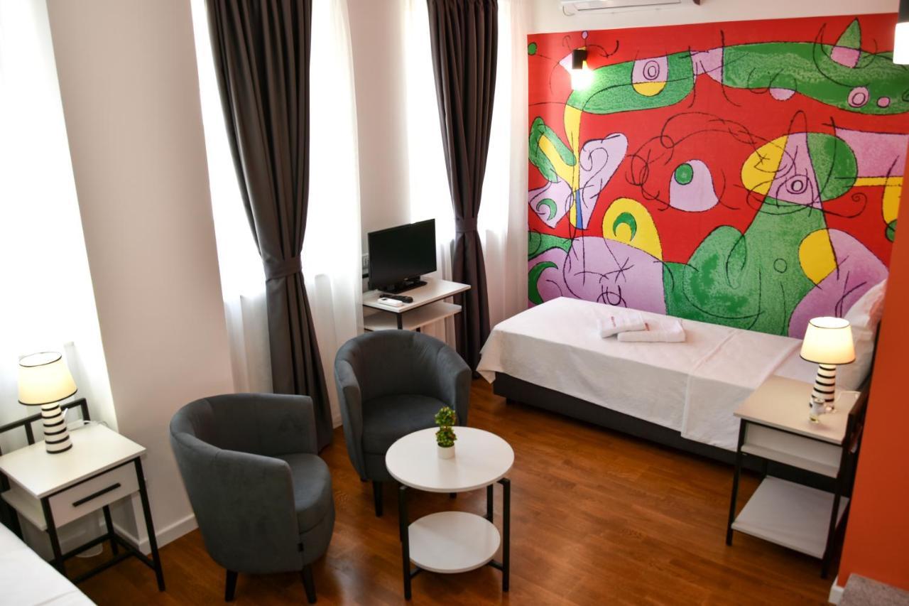 Osten Art Hotel Escópia Exterior foto